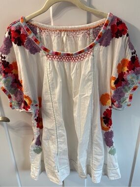 Anthropologie White Peasant Top with Multicolor Floral Embroidery